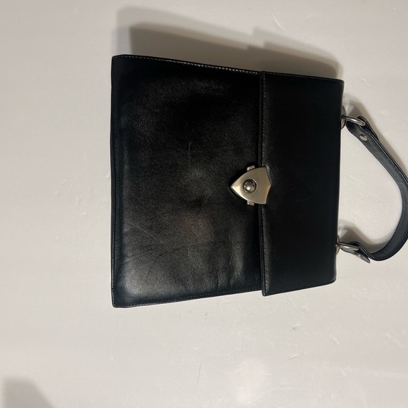 Vintage Black Satchel with Elegant Silver Clasp - Picture 4 of 12